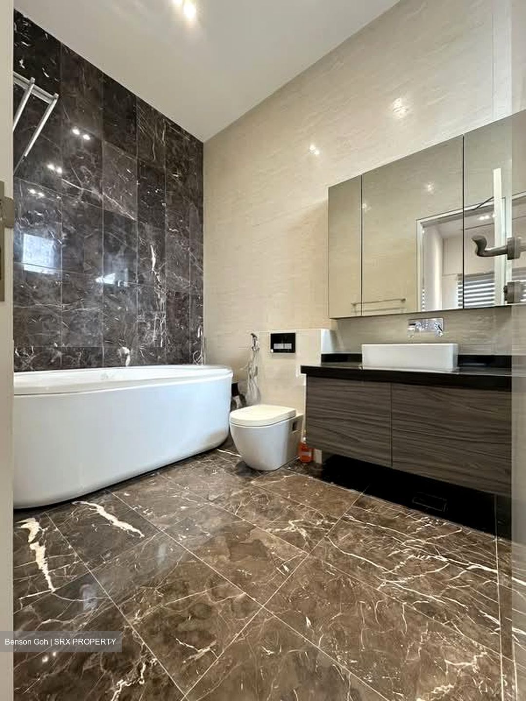 Serangoon Garden Estate (D19), Semi-Detached #551000921